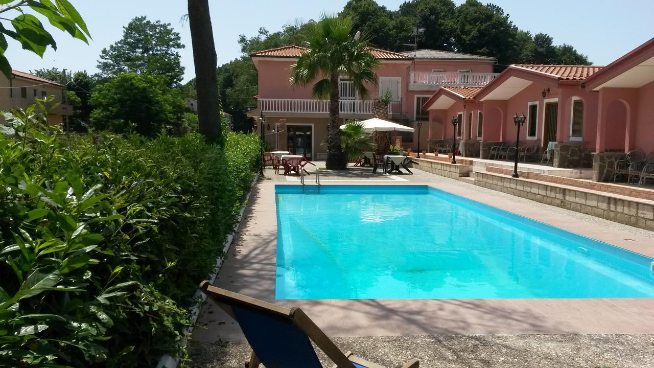 Hotel La Pineta Joppolo Экстерьер фото